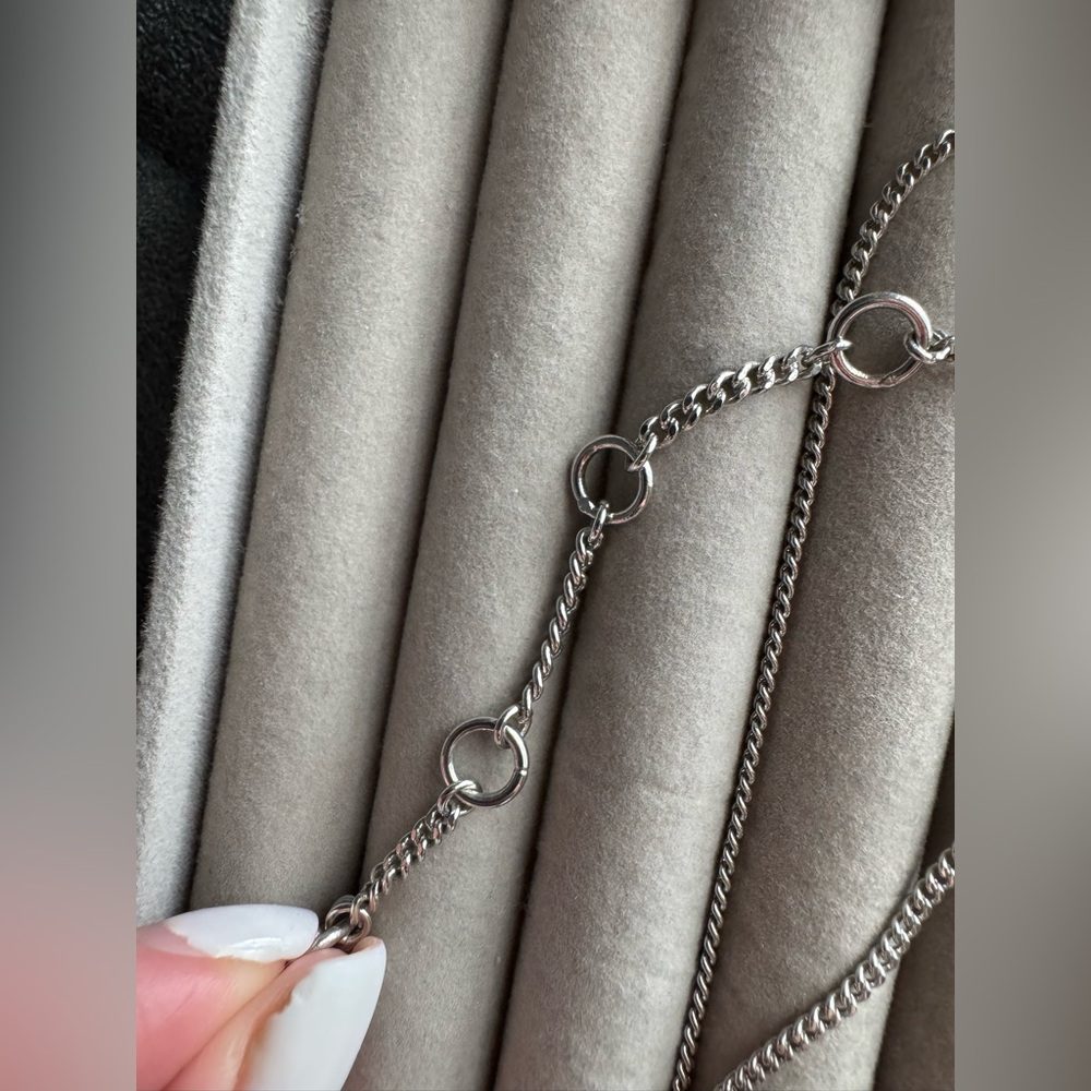 Elegant Givenchy Silver and Crystal Necklace - Picture 3 of 7